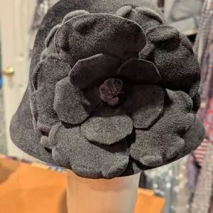 Halston Heritage | Accessories | Halston Heritage Black  display picture 3